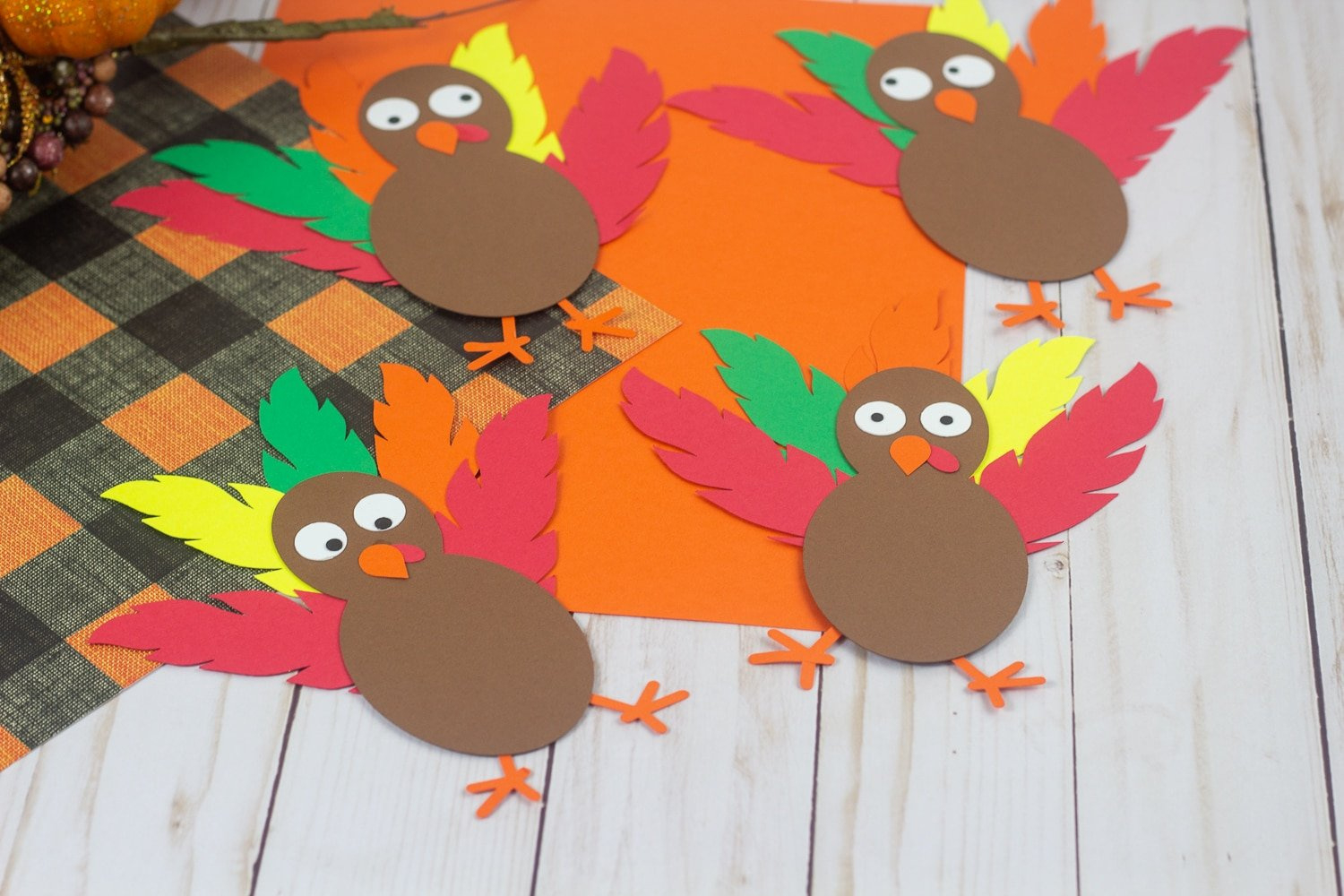 Fun And Easy Paper Turkey Craft - Color Me Crafty intended for Printable Paper Turkey