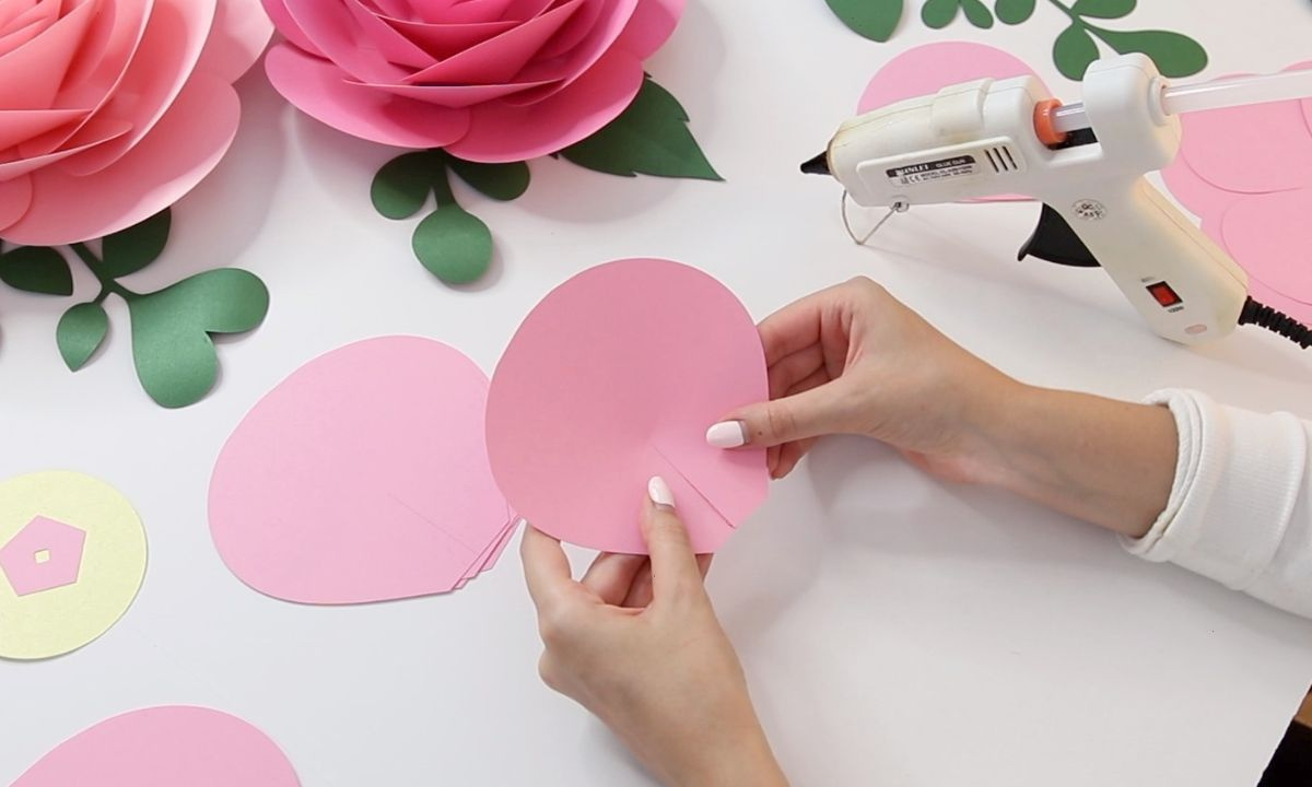 How To Make Big Paper Roses Stepstep (+ Free Template for Printable Paper Rose Template