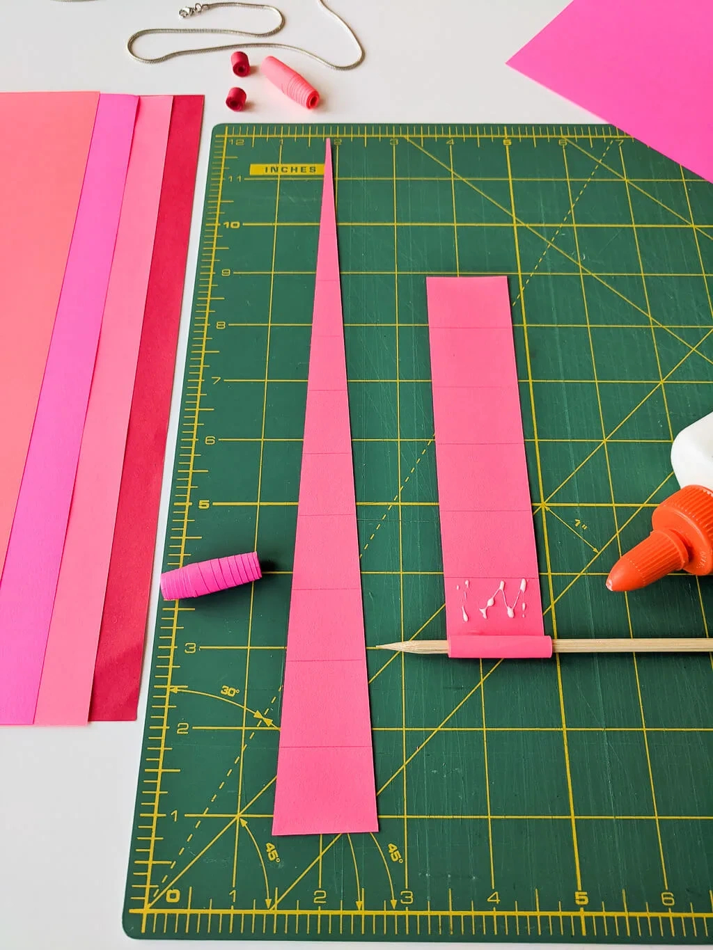 Make Easy Diy Paper Bead Jewelry Necklaces, Bracelets, And inside Printable Paper Beads Template